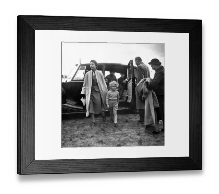 Framed Print : Four year old Princess Anne arrives with her mother Queen Elizabeth II at the European Framed Print : Four year old Princess Anne arrives with her mother Queen Elizabeth II at the European