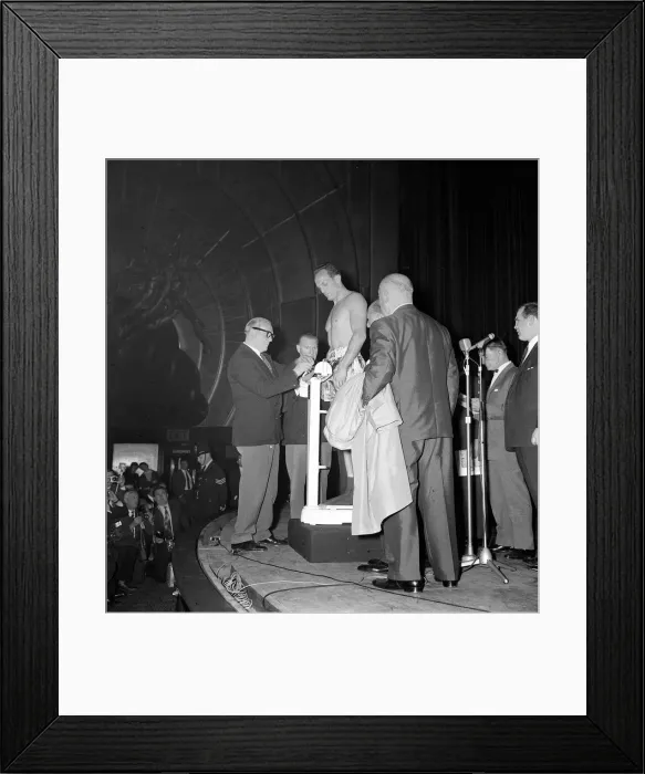 Framed Print : Henry Cooper v Muhammad Ali ( Cassius Clay ) - May 1966 Weigh in for the World