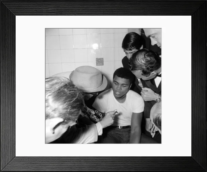 Framed Print : Muhammad Ali v Henry Cooper May 1966 Heavyweight Championship bout at Highbury Framed Print : Muhammad Ali v Henry Cooper May 1966 Heavyweight Championship bout at Highbury