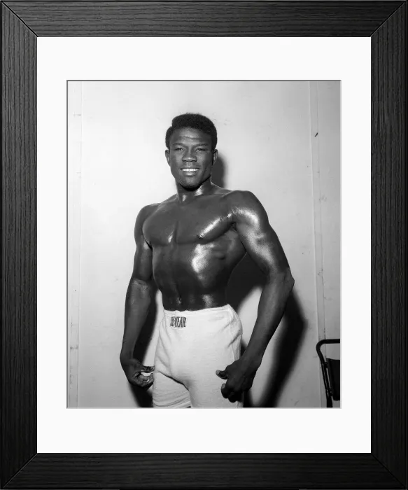 Framed Print : Emile Griffith Welter-Weight Champion of the World Sept 1964 E Framed Print : Emile Griffith Welter-Weight Champion of the World Sept 1964 E