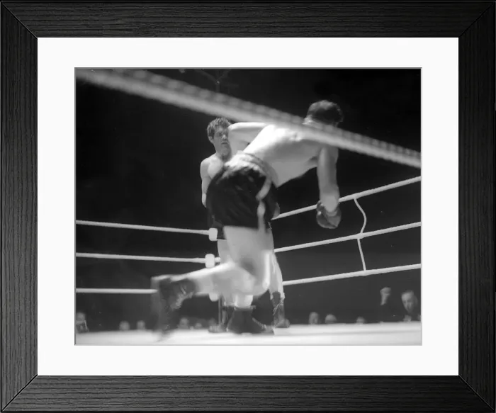 Framed Print : Freddie Hills and Gus Leslevich - Jul 1948 in action Framed Print : Freddie Hills and Gus Leslevich - Jul 1948 in action