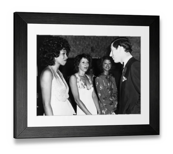 Framed Print : The Three Degrees meet Prince Charles after charity show at a Country Club in Eastbourne Framed Print : The Three Degrees meet Prince Charles after charity show at a Country Club in Eastbourne