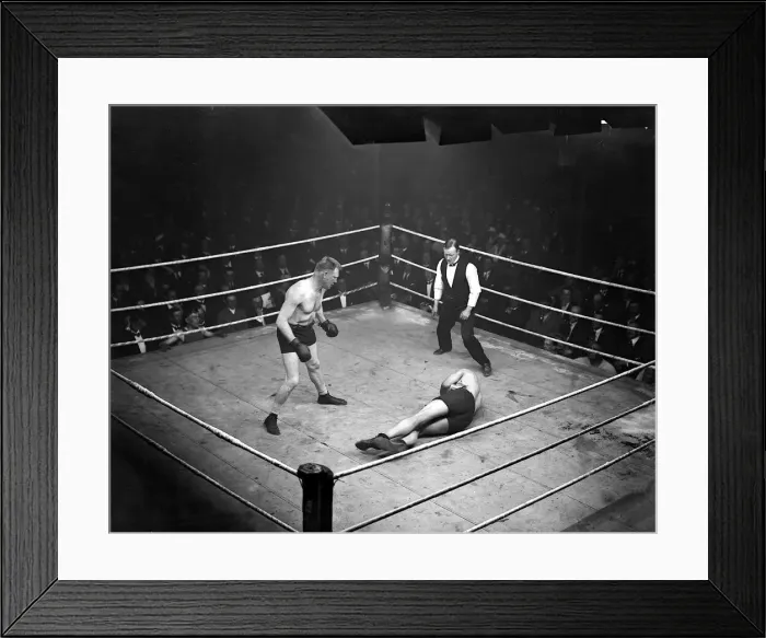 Framed Print : Boxing Goddard v Moran Jan 1920 Framed Print : Boxing Goddard v Moran Jan 1920