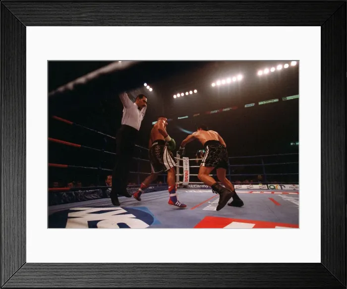 Framed Print : Naseem Hamed Boxer October 97 Naseem Hamed on his way to retaining his WBO Framed Print : Naseem Hamed Boxer October 97 Naseem Hamed on his way to retaining his WBO