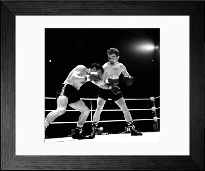 Framed Print : Boxing Freddie Gilroy v Rene Libeer at Wembley Framed Print : Boxing Freddie Gilroy v Rene Libeer at Wembley