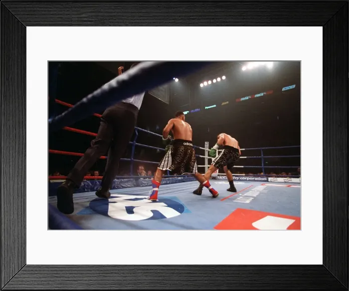 Framed Print : Naseem Hamed Boxer October 97 Naseem Hamed on his way to retaining his WBO