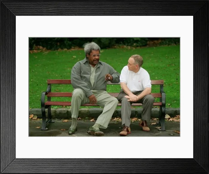Framed Print : Don King Boxing promoter October 98 with Frank Maloney after agreeing that