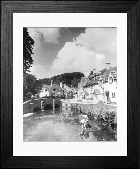 Framed Print : Castle Combe Wiltshire Framed Print : Castle Combe Wiltshire