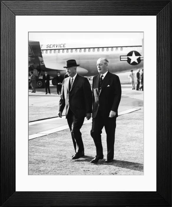 Framed Print : President Dwight D Eisenhower flew from London Airport to Paris Framed Print : President Dwight D Eisenhower flew from London Airport to Paris