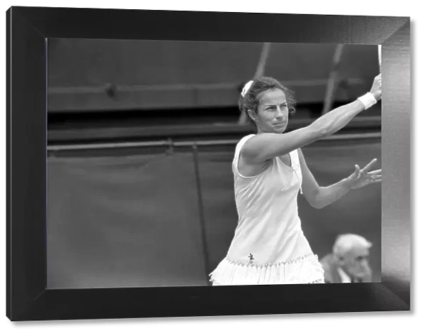 Wimbledon 1974: Miss Virginia Wade (G. B. ) in action on the centre Court today against