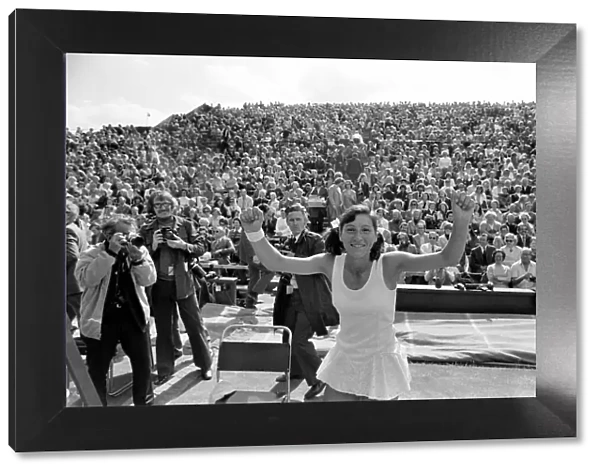 Wimbledon 1974: Mrs. Morozova celebrates her victory over Billie Jean King