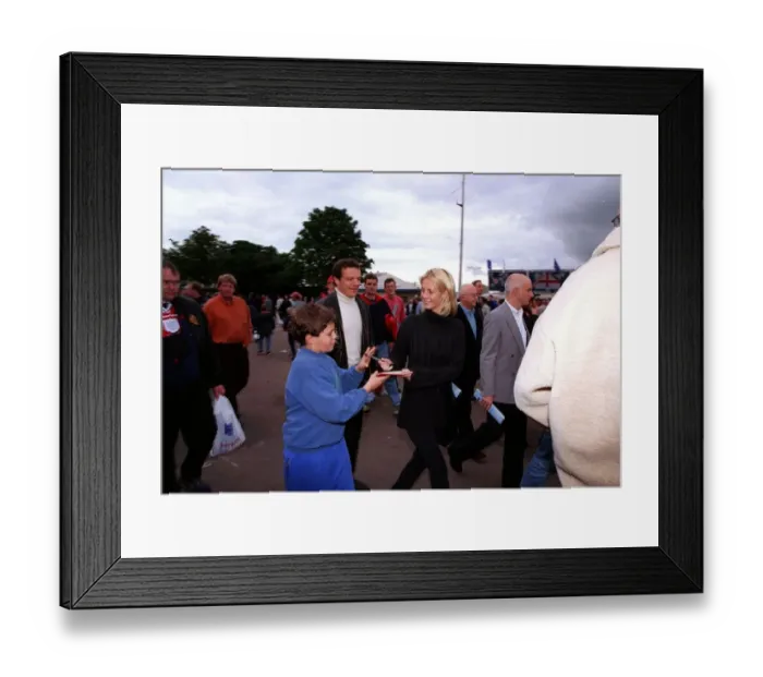 Framed Print : Ulrika Jonsson TV Presenter October 98 At wembley to see England play Bulgaria Framed Print : Ulrika Jonsson TV Presenter October 98 At wembley to see England play Bulgaria