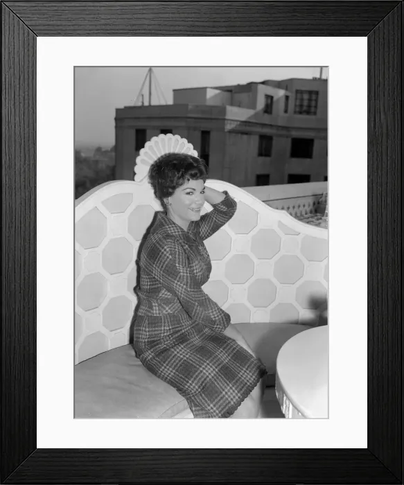 Framed Print : American singer Connie Francis pictured at her hotel shorlty after her arrival in the UK Framed Print : American singer Connie Francis pictured at her hotel shorlty after her arrival in the UK
