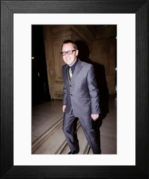 Framed Print : Vic Reeves Comedian / TV Presenter October 1998 Arriving at the Royal Albert Framed Print : Vic Reeves Comedian / TV Presenter October 1998 Arriving at the Royal Albert