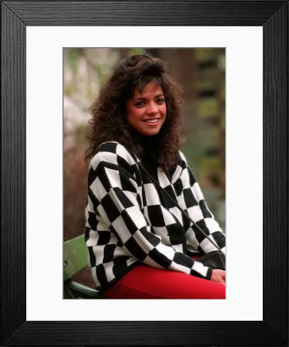 : Jenny Powell TV Presenter 1990 : Jenny Powell TV Presenter 1990