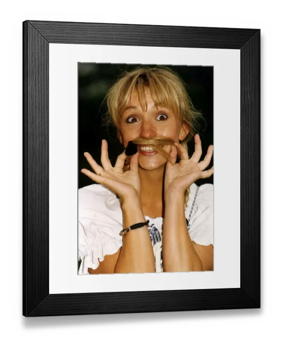 Framed Print : Michaela Strachan TV Presenter as Goldilocks in a pantomime in Wimbledon Theatre