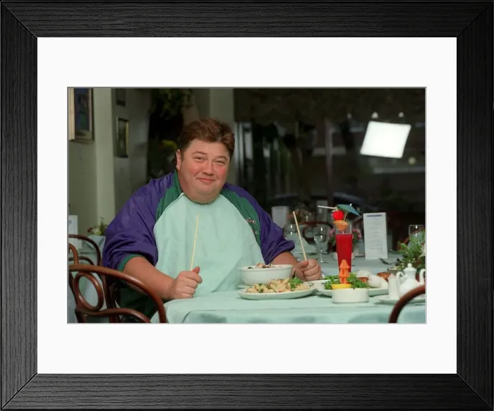 Framed Print : Jonathan Coleman Radio / TV Presenter May 98 Eating chinese food in the Singapore Framed Print : Jonathan Coleman Radio / TV Presenter May 98 Eating chinese food in the Singapore