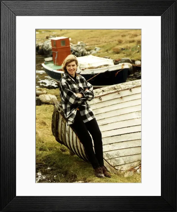 Framed Print : Selina Scott TV Presenter in the Highlands Framed Print : Selina Scott TV Presenter in the Highlands