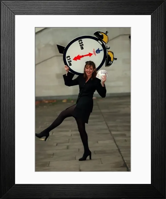 : Carol Vorderman TV Presenter November 97 With a lottery clock which shows an arrow : Carol Vorderman TV Presenter November 97 With a lottery clock which shows an arrow