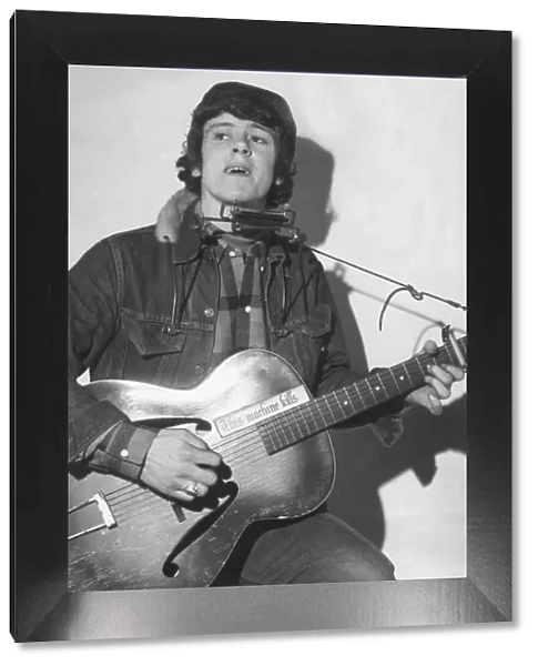 Folk singer Donovan 1965