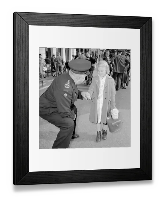 Framed Print : A lost little girl on a day trip to Trentham Park seeks reassurance