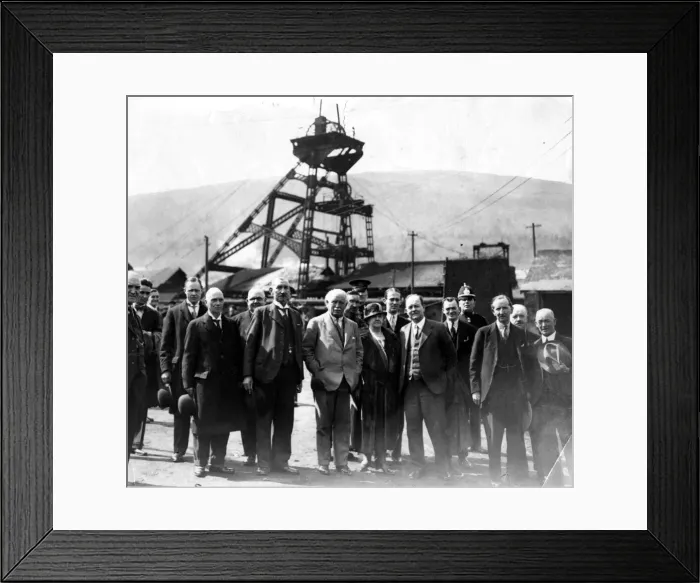 Framed Print : David Lloyd George pictured during a visit to the colliery at Mountain Ash - 10th May Framed Print : David Lloyd George pictured during a visit to the colliery at Mountain Ash - 10th May
