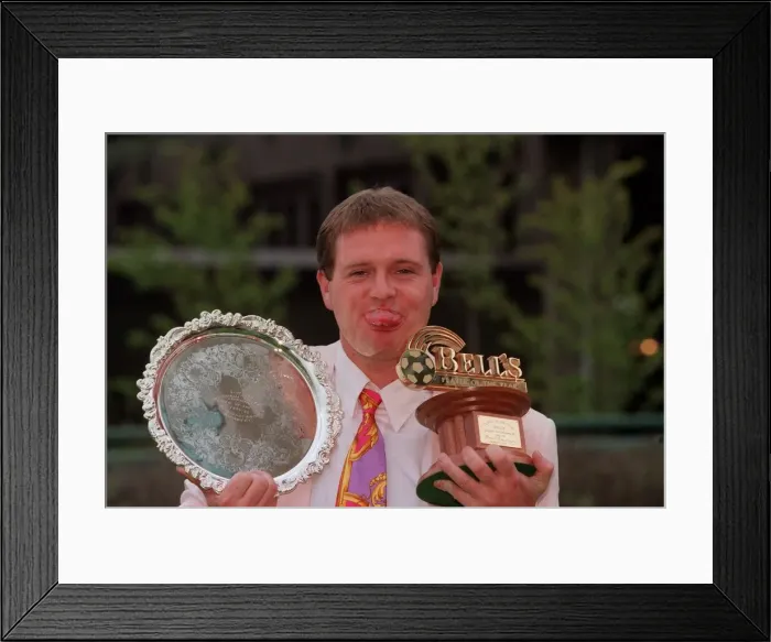 Framed Print : Rangers star Paul Gascoigne at the Hilton Hotel in Glasgow holding Bells Player of