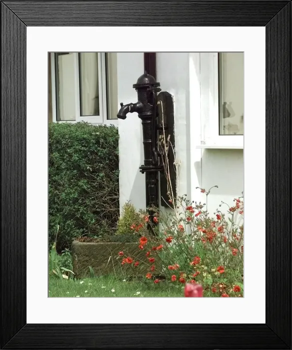 Framed Print : A circa 1800 water pump in Boat Lane, Catherine de Barnes near Solihull Framed Print : A circa 1800 water pump in Boat Lane, Catherine de Barnes near Solihull
