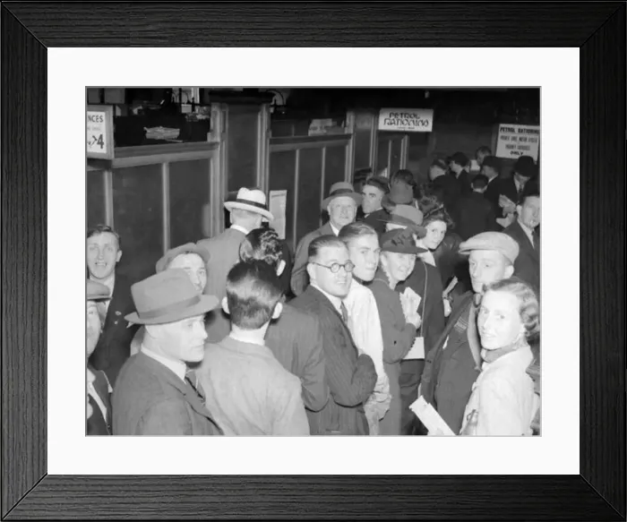 : Petrol Rationing in Birmingham September 1939 People queue for petrol : Petrol Rationing in Birmingham September 1939 People queue for petrol