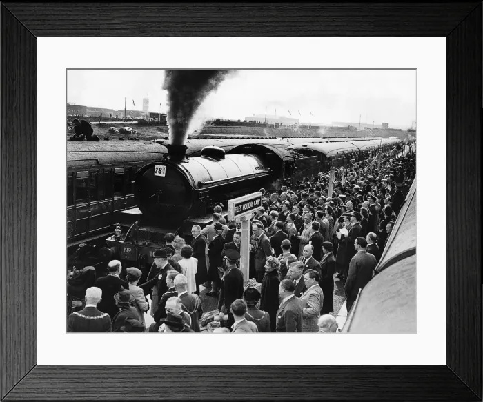 Framed Print : Holidaymakers gather to launch Filey holiday camp 1947 train service Framed Print : Holidaymakers gather to launch Filey holiday camp 1947 train service
