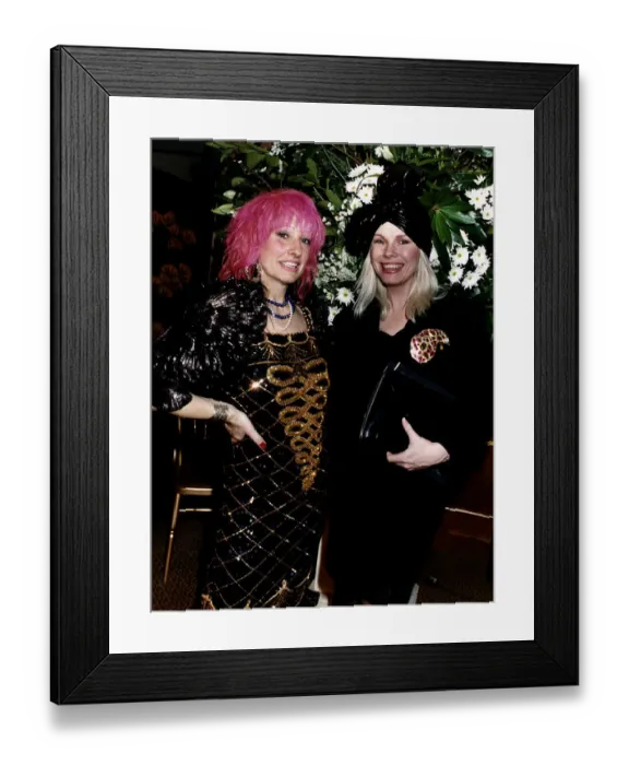 Framed Print : Zandra Rhodes (pink hair) Fashion Designer with Comedienne Pamela Stephenson