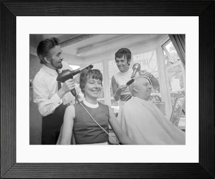 Framed Print : Unisex hairdresses in Aldridge, West Midlands September 1971 Framed Print : Unisex hairdresses in Aldridge, West Midlands September 1971