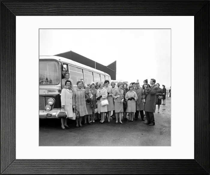 Framed Print : Women on a day trip to Paris Yorkshire County Federation of Women