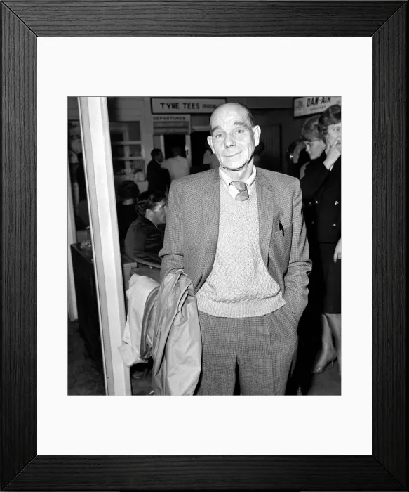 Framed Print : Fiesta Tours row - July 1964 Mr Thomas Brown of Roker