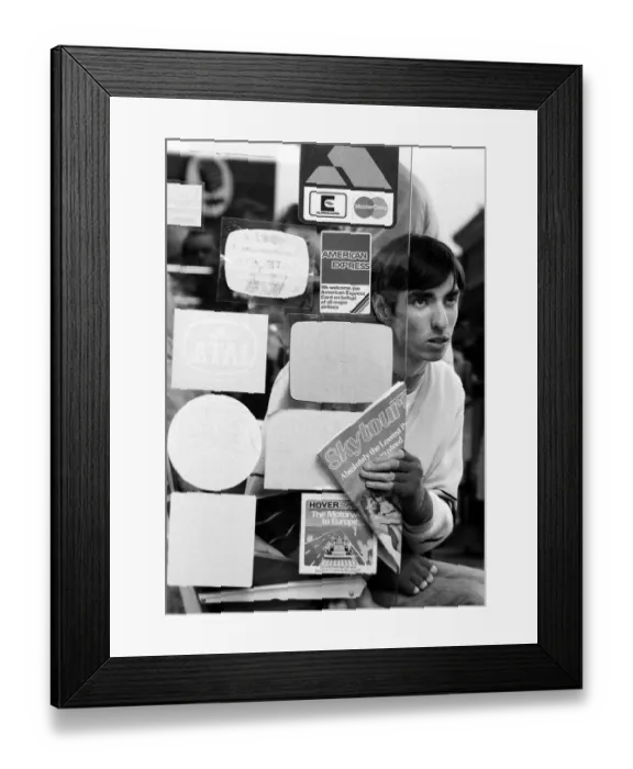 Framed Print : The queue outside ETS Travel Weladstone for £25 Thomson holidays November Framed Print : The queue outside ETS Travel Weladstone for £25 Thomson holidays November