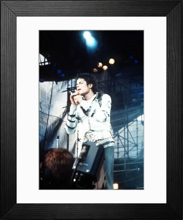 Framed Print : Michael Jackson - In concert at Cardiff Arms Park - 26th July 1988 Framed Print : Michael Jackson - In concert at Cardiff Arms Park - 26th July 1988