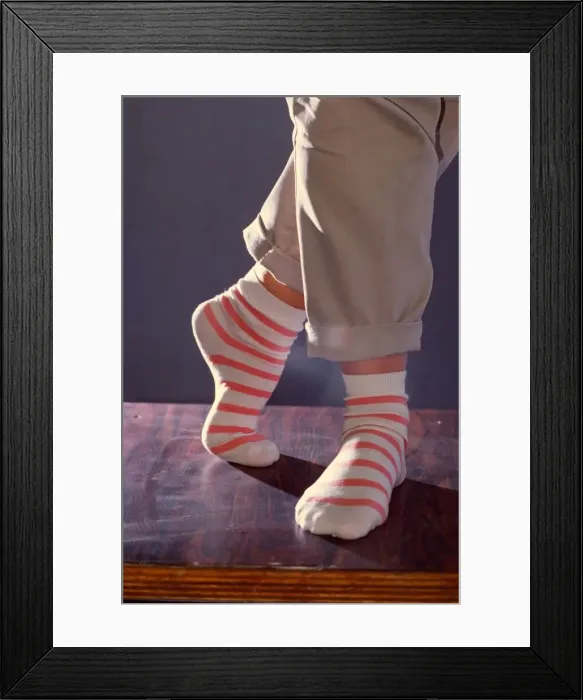 Framed Print : Feet in a ballet pose