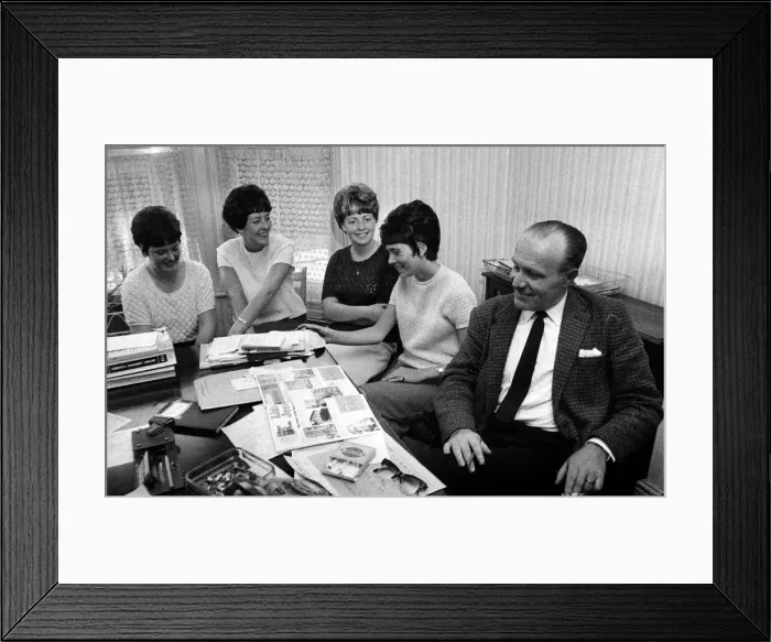 Framed Print : Four Blackburn girls get fixed up for a holiday. Left to right: Linda Wilcock
