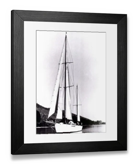 Framed Print : Tall Ships Race 1986. The 59-foot yawl, Saunterer
