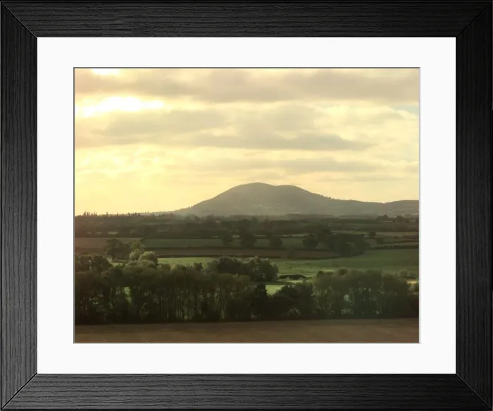 Framed Print : A view across the Teme valley at Broadwas from Broad Green Framed Print : A view across the Teme valley at Broadwas from Broad Green