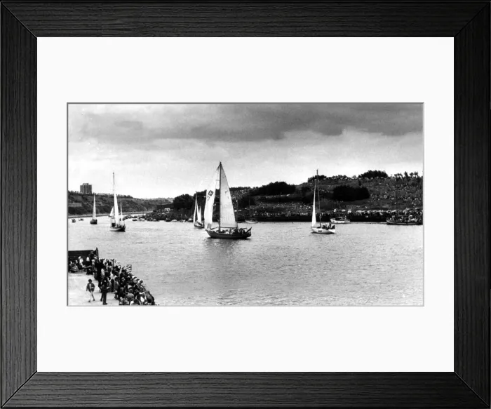 Framed Print : Tall Ships Race July 1986. Ships sail down the Tyne Framed Print : Tall Ships Race July 1986. Ships sail down the Tyne
