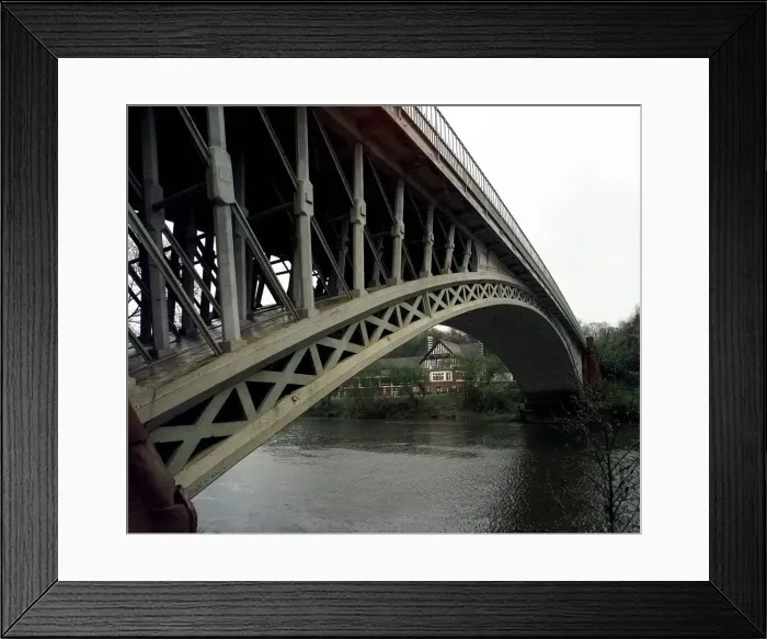 Framed Print : Holt Fleet Bridge, over the river Severn at Holt Fleet. Holt, Worcestershire Framed Print : Holt Fleet Bridge, over the river Severn at Holt Fleet. Holt, Worcestershire