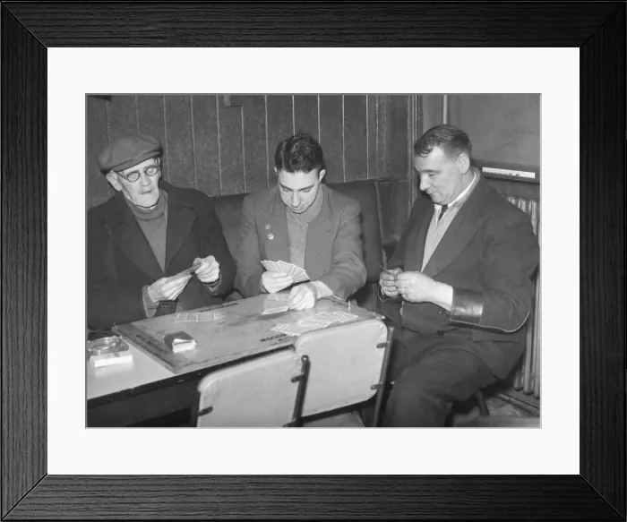 Framed Print : Men playing cards at Aston Social club, Circa 1957