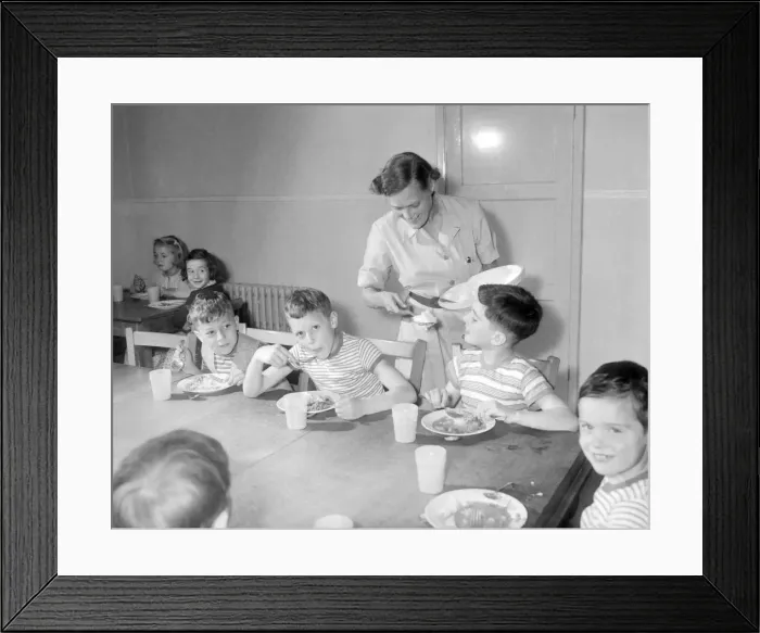Framed Print : Matron Muriel Hale from Birmingham is serving up second helpings to children Framed Print : Matron Muriel Hale from Birmingham is serving up second helpings to children
