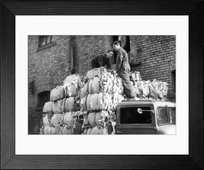 Framed Print : 1941, A lorry is loaded with 50 bales of salvage paper weighing three tons at Newcastle