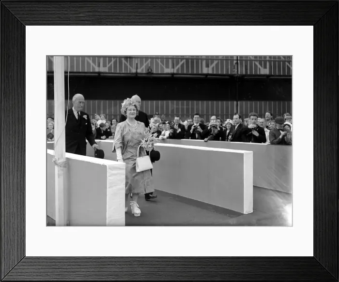 Framed Print : Queen Elizabeth the Queen Mother in the North East region to launch
