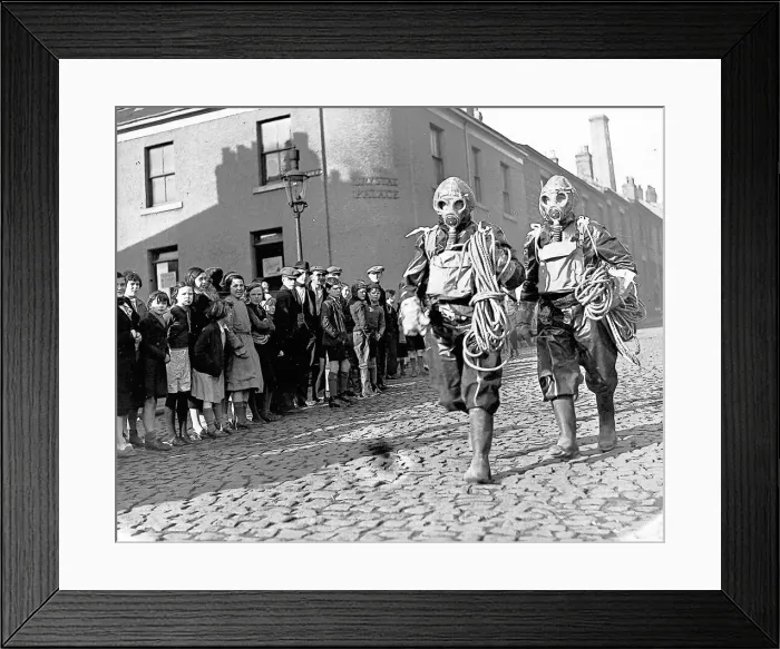 Framed Print : Two air raid wardens cause a stir as they stroll in February 1939 in full regalia Framed Print : Two air raid wardens cause a stir as they stroll in February 1939 in full regalia