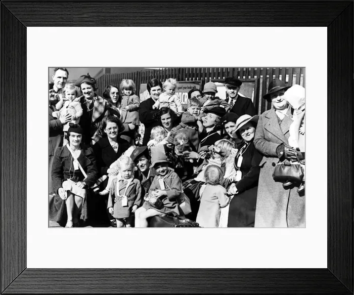 Framed Print : This was a really happy party of Percy Main mothers and young children snapped while