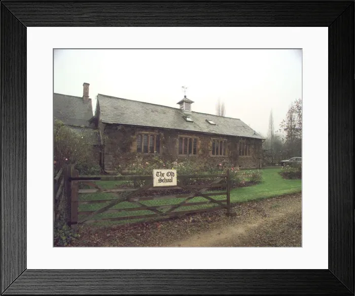 Framed Print : Whichford, Warwickshire. The old village school Framed Print : Whichford, Warwickshire. The old village school