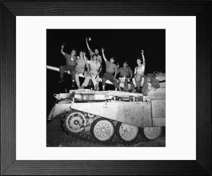 Framed Print : Suez Crisis 1956 Men of the 6th Royal Tank Regiment respond entusiasticly Framed Print : Suez Crisis 1956 Men of the 6th Royal Tank Regiment respond entusiasticly